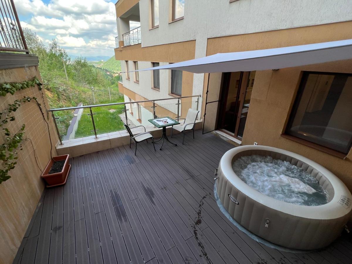 Coroni Studio With Jacuzzi Braşov Extérieur photo